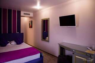 Отель Hotel Rais Тыргу-Жиу Двухместный номер с 1 кроватью и балконом-14